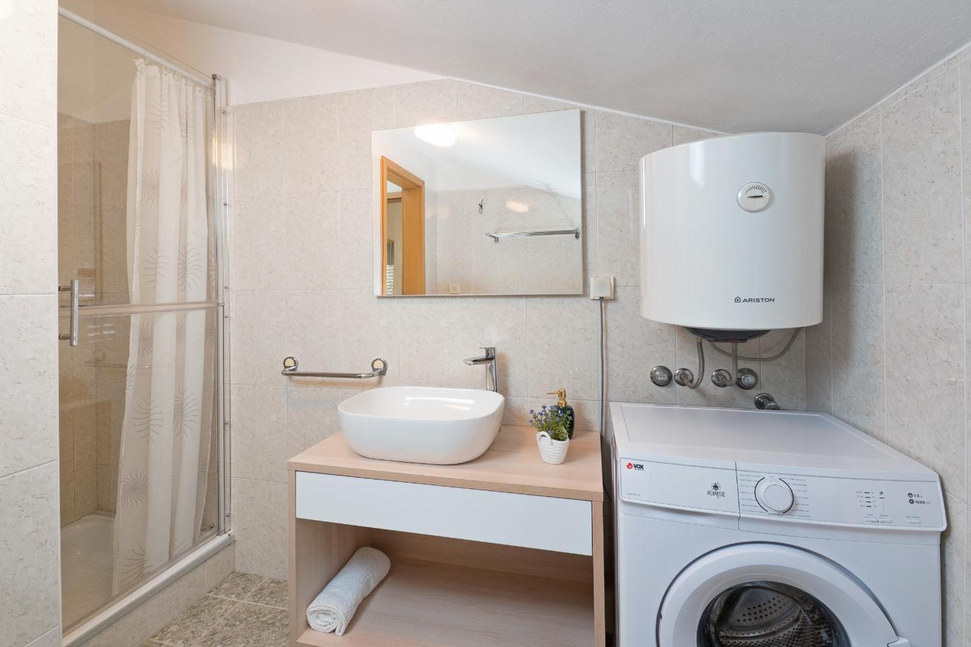 Apartment Roce Rabac Eksteriør bilde