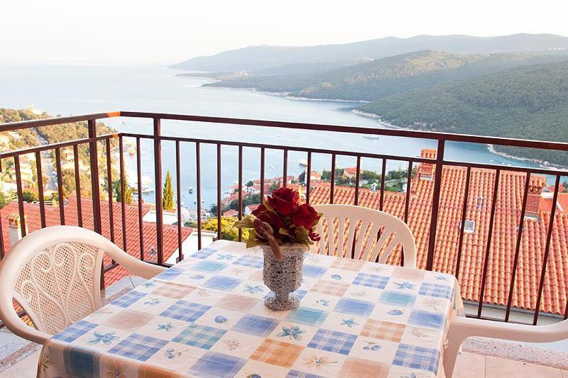 Apartment Roce Rabac Eksteriør bilde